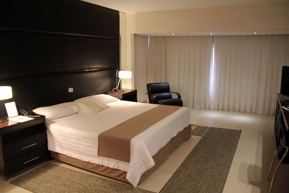 Yacht & Golf Club Paraguayo, A Tribute Portfolio Resort Lambare Eksteriør billede